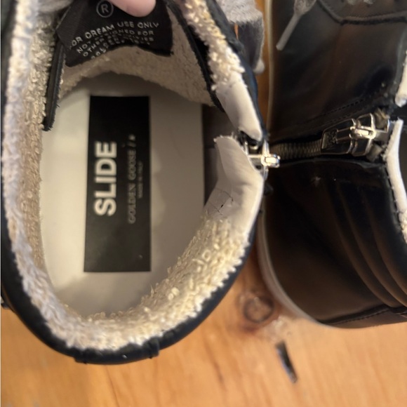 Golden Goose
Women's Slide Classic Leather Sneakers, Size 7, worn twice. - Picture 9 of 16